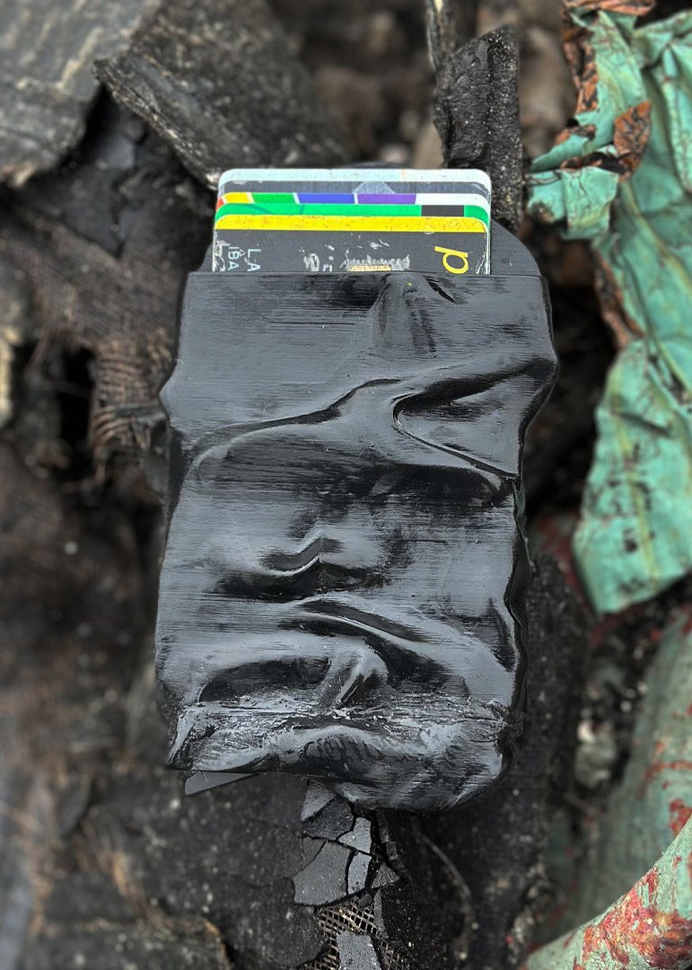 BLACK CARD HOLDER Gc 5:3